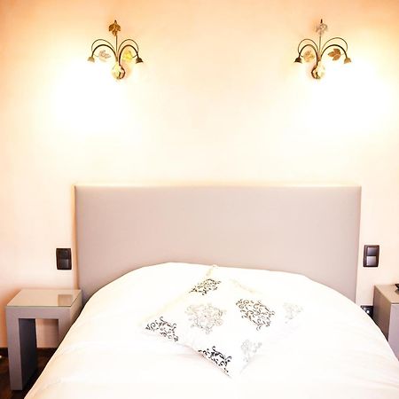 Les Ecuries De La Tour Otel Mondonville Oda fotoğraf