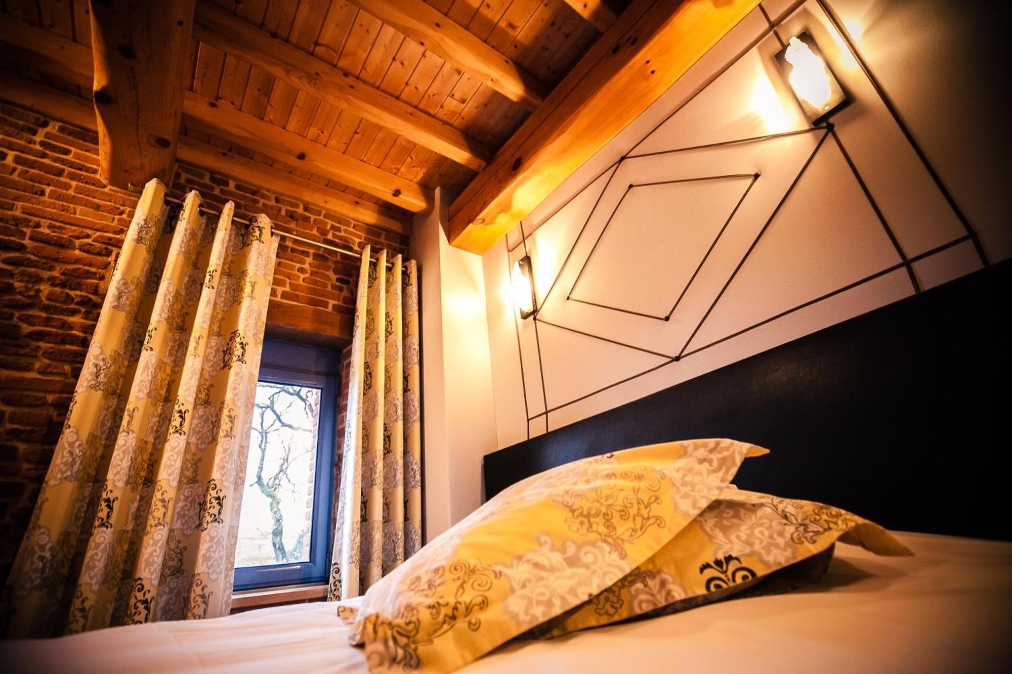 Les Ecuries De La Tour Otel Mondonville Oda fotoğraf